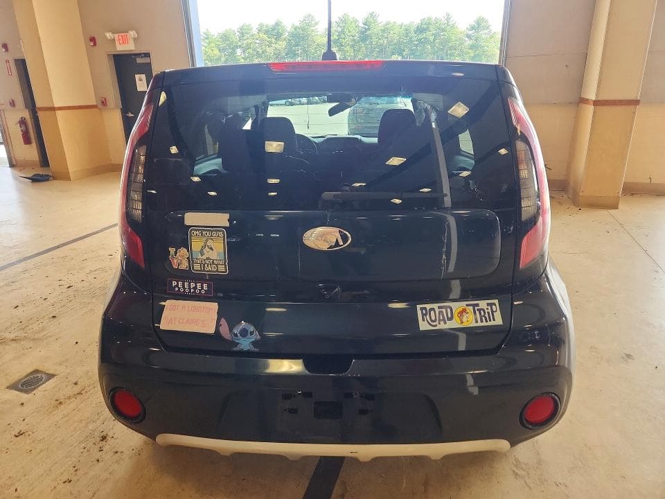 2018 KIA SOUL + 6