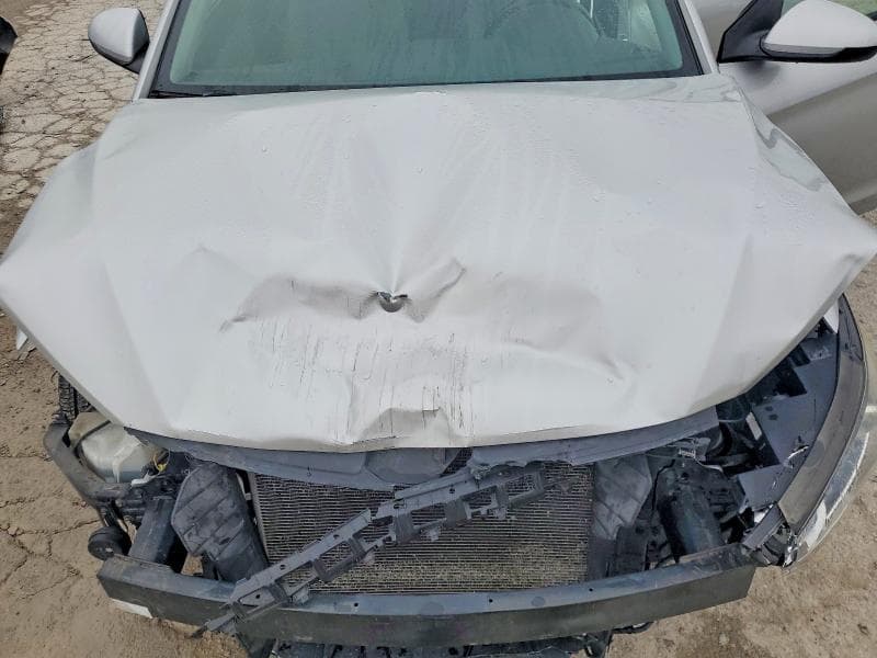 2017 HYUNDAI ELANTRA SE 11