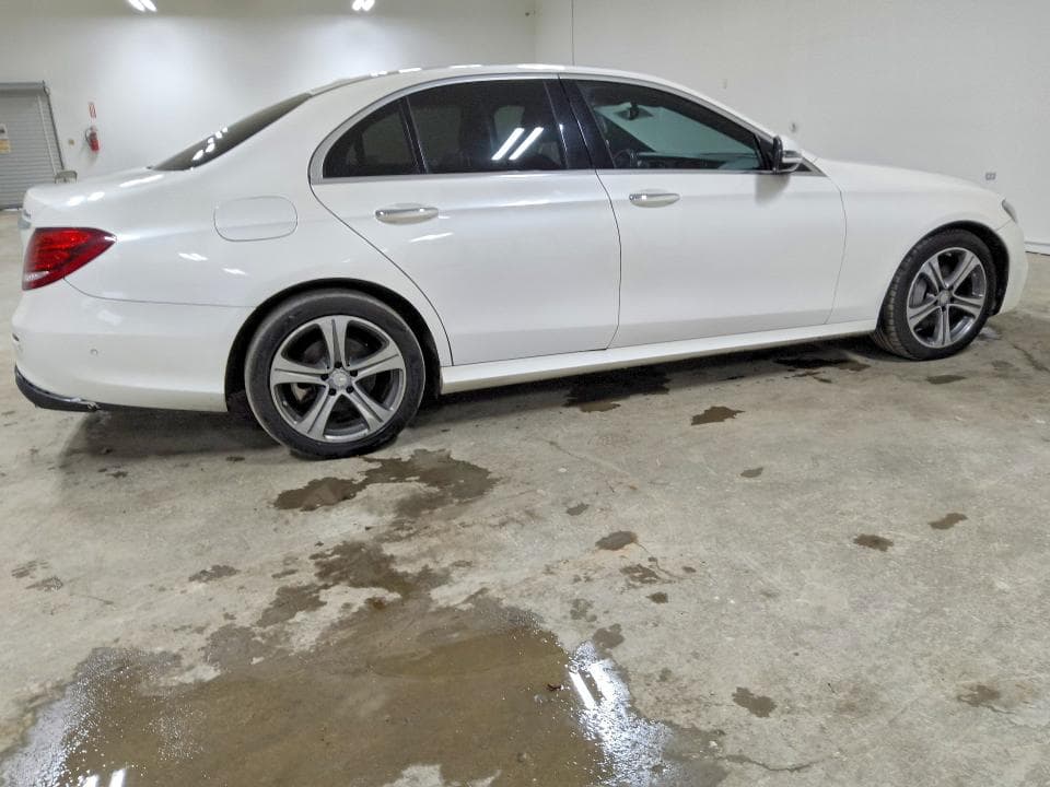 2017 MERCEDES-BENZ E 300 4MATIC 3