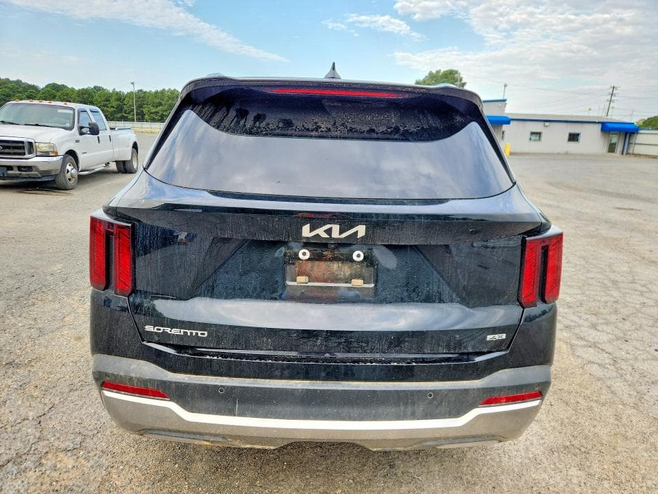 2026 KIA SORENTO S 6