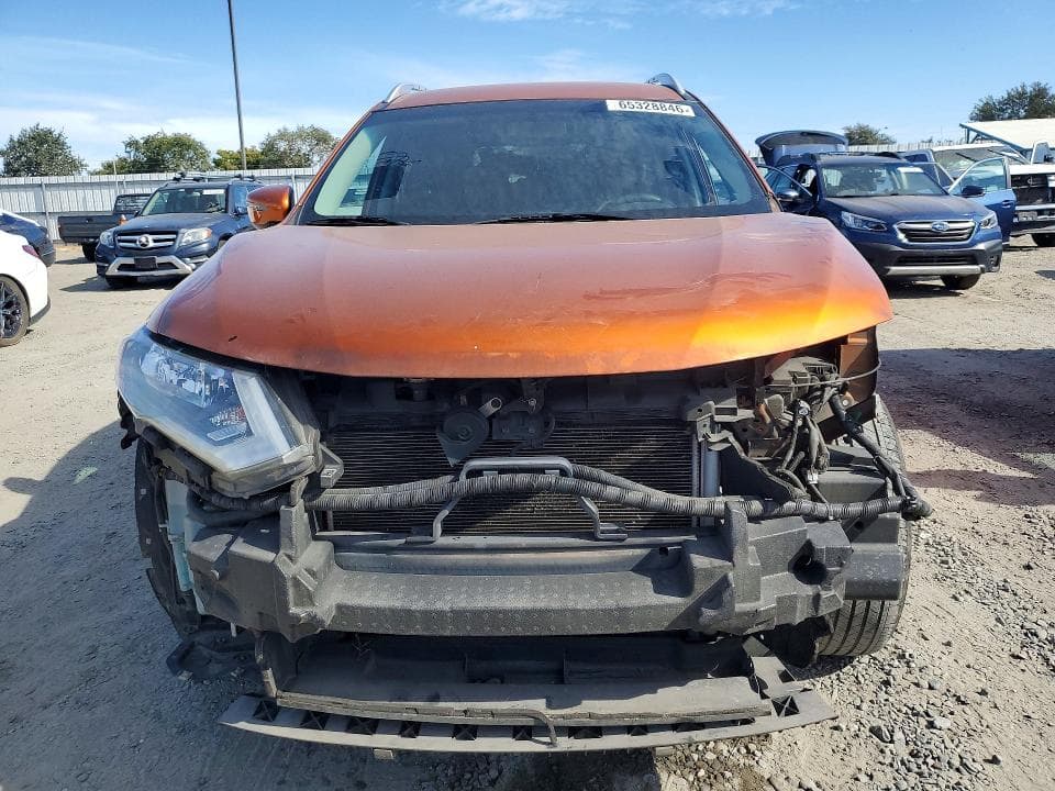 2017 NISSAN ROGUE SV 5
