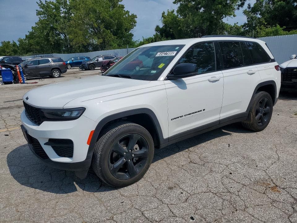 2022 JEEP GRAND CHEROKEE LAREDO - 1