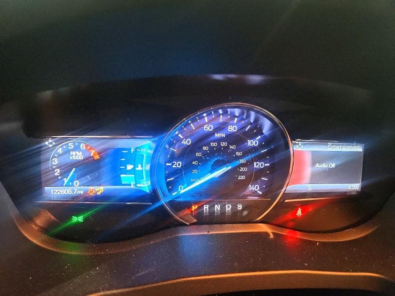 2019 FORD EXPLORER XLT 9