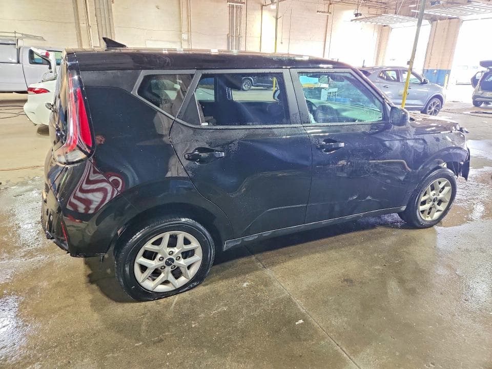 2025 KIA SOUL LX 3
