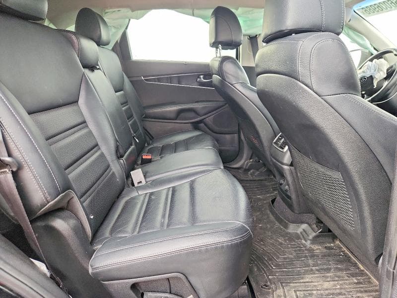 2017 KIA SORENTO EX 11
