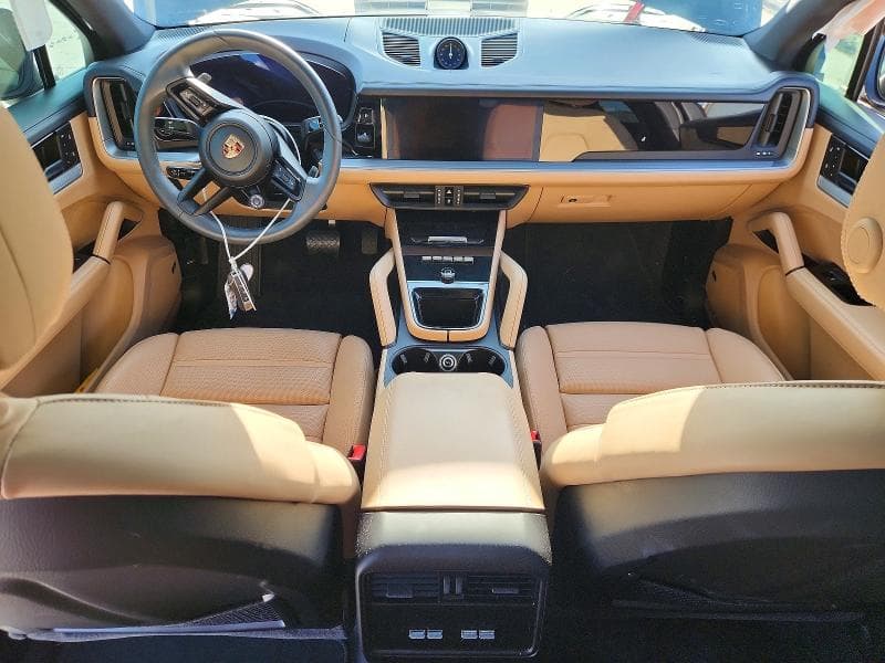 2024 PORSCHE CAYENNE E-HYBRID 8