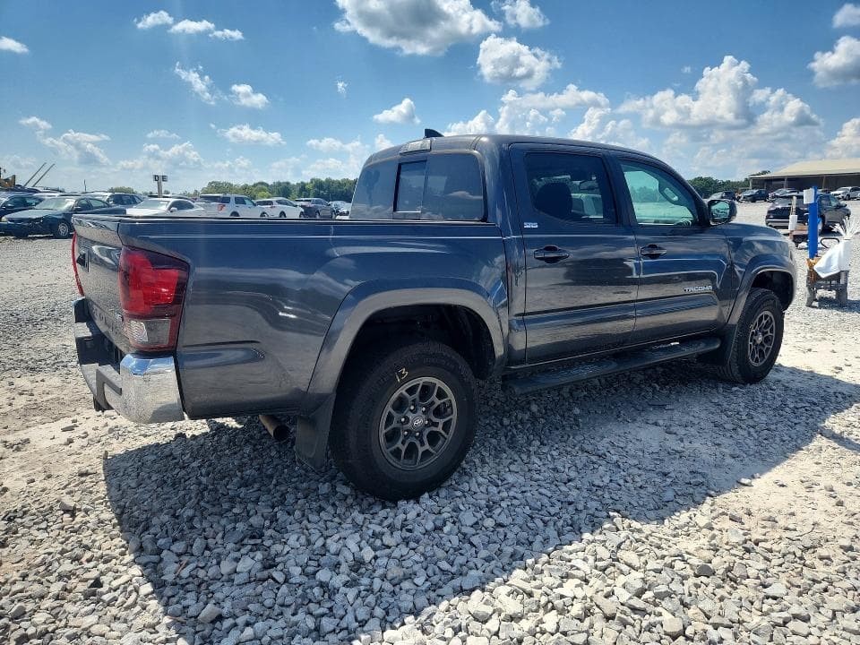 2018 TOYOTA TACOMA SR5 V6 3