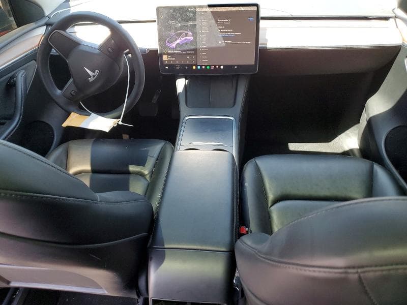 2023 TESLA MODEL Y 8