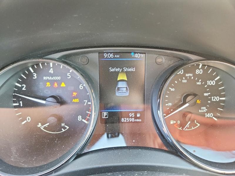 2018 NISSAN ROGUE SV 9