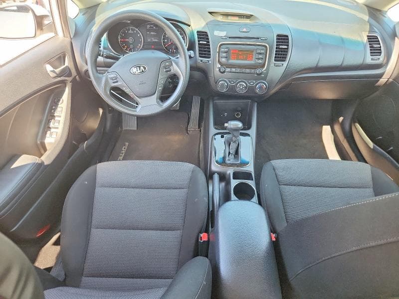 2017 KIA FORTE LX 8