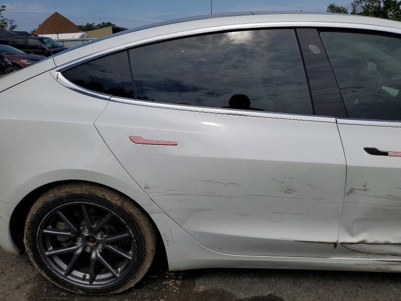2019 TESLA MODEL 3 10
