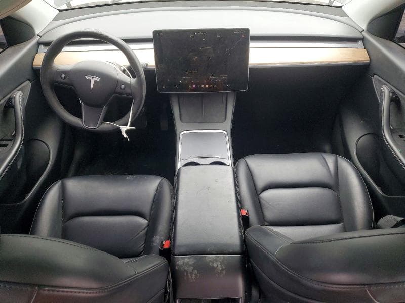 2022 TESLA MODEL Y 8