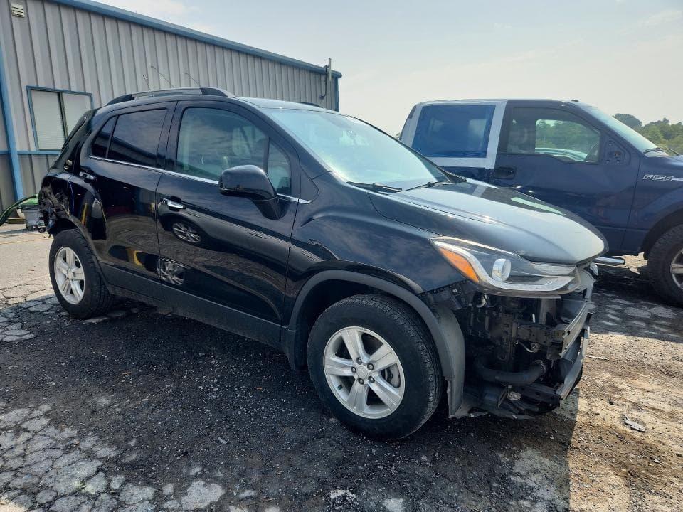 2020 CHEVROLET TRAX 1LT 4
