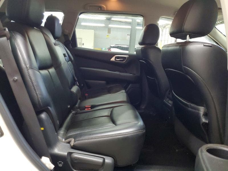 2017 NISSAN PATHFINDER SL 11