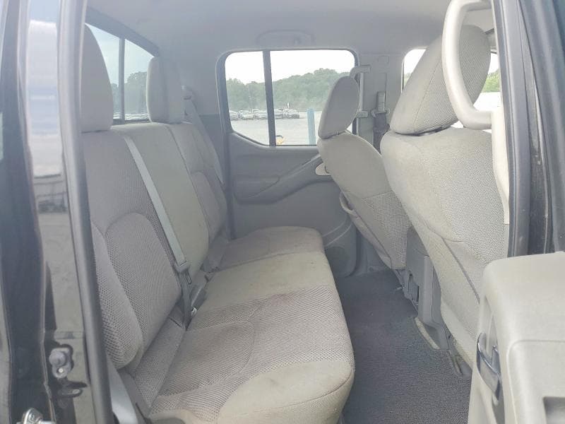 2018 NISSAN FRONTIER SV 10
