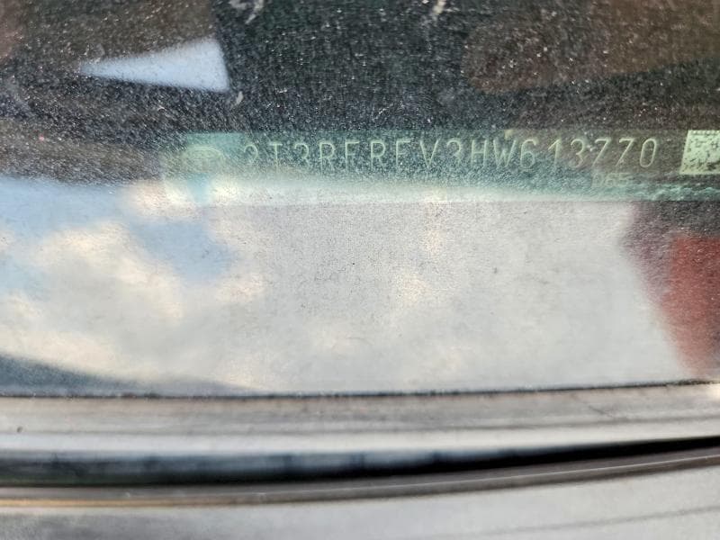 2017 TOYOTA RAV4 XLE 13