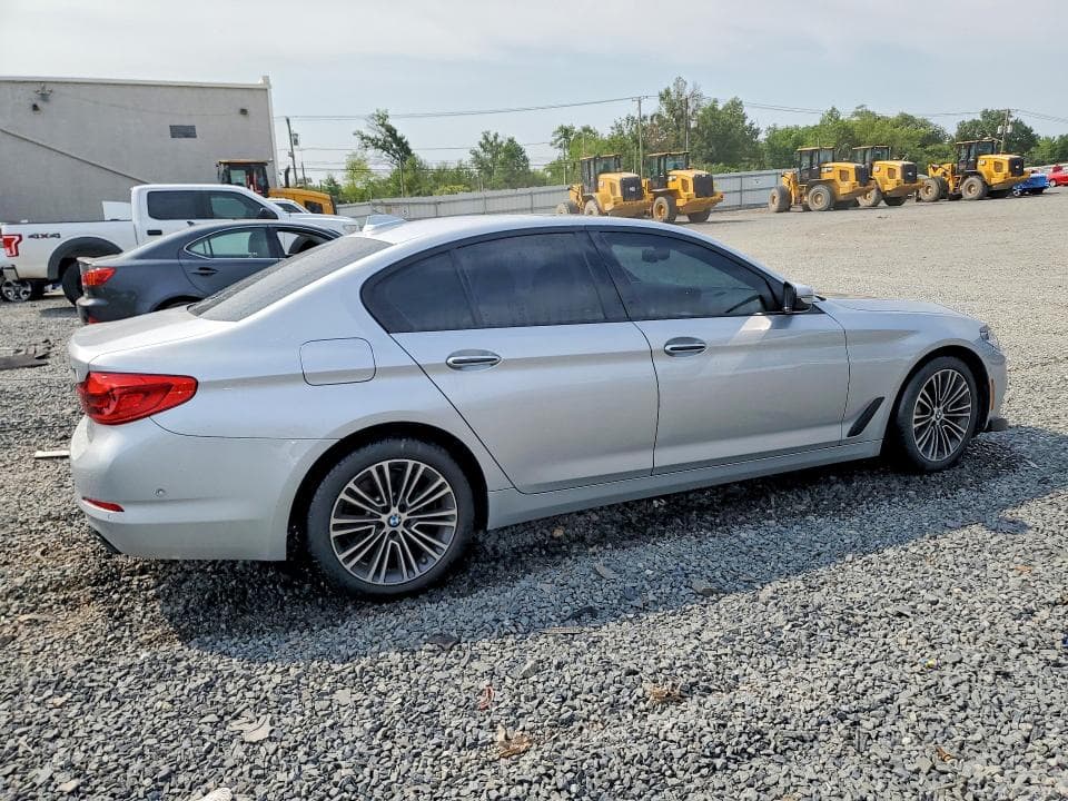 2017 BMW 540 XI 3