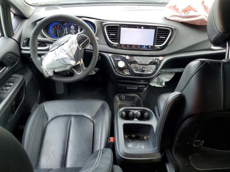 2026 CHRYSLER PACIFICA SELECT 8