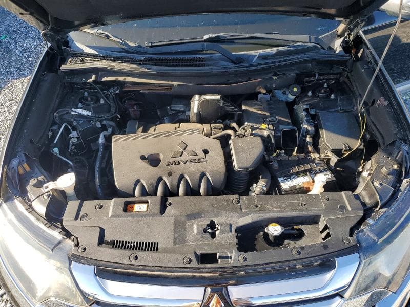 2017 MITSUBISHI OUTLANDER SE 12