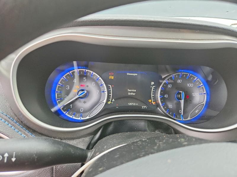 2021 CHRYSLER PACIFICA TOURING 9