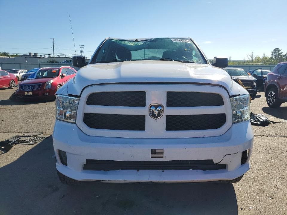 2018 RAM 1500 ST 5