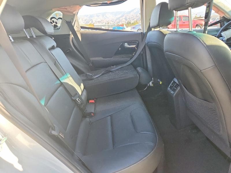 2022 KIA NIRO EX PREMIUM 11