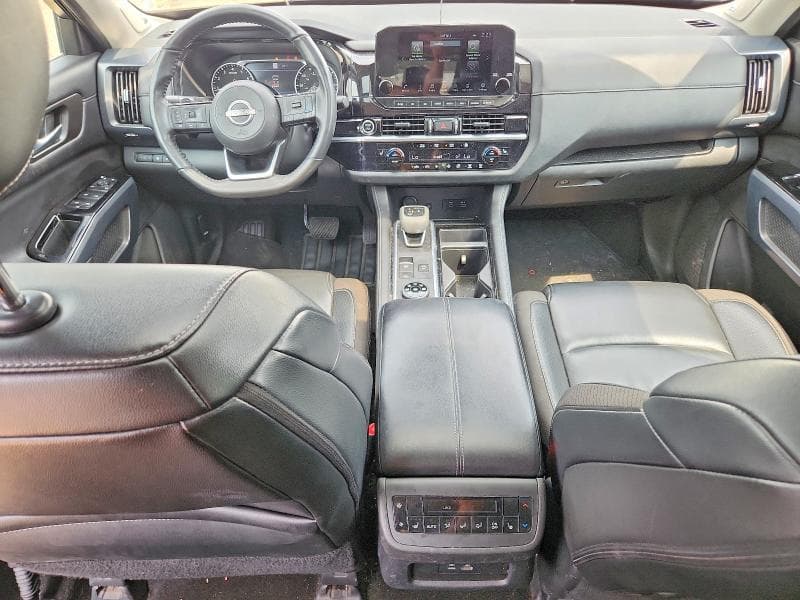 2024 NISSAN PATHFINDER SL 8