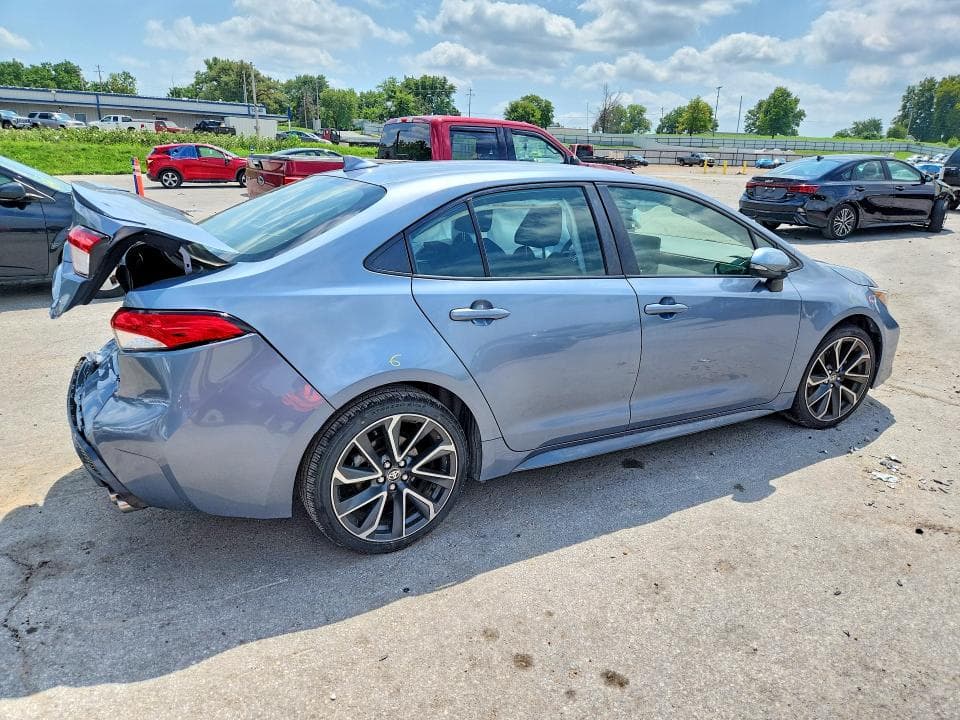 2022 TOYOTA COROLLA SE 3