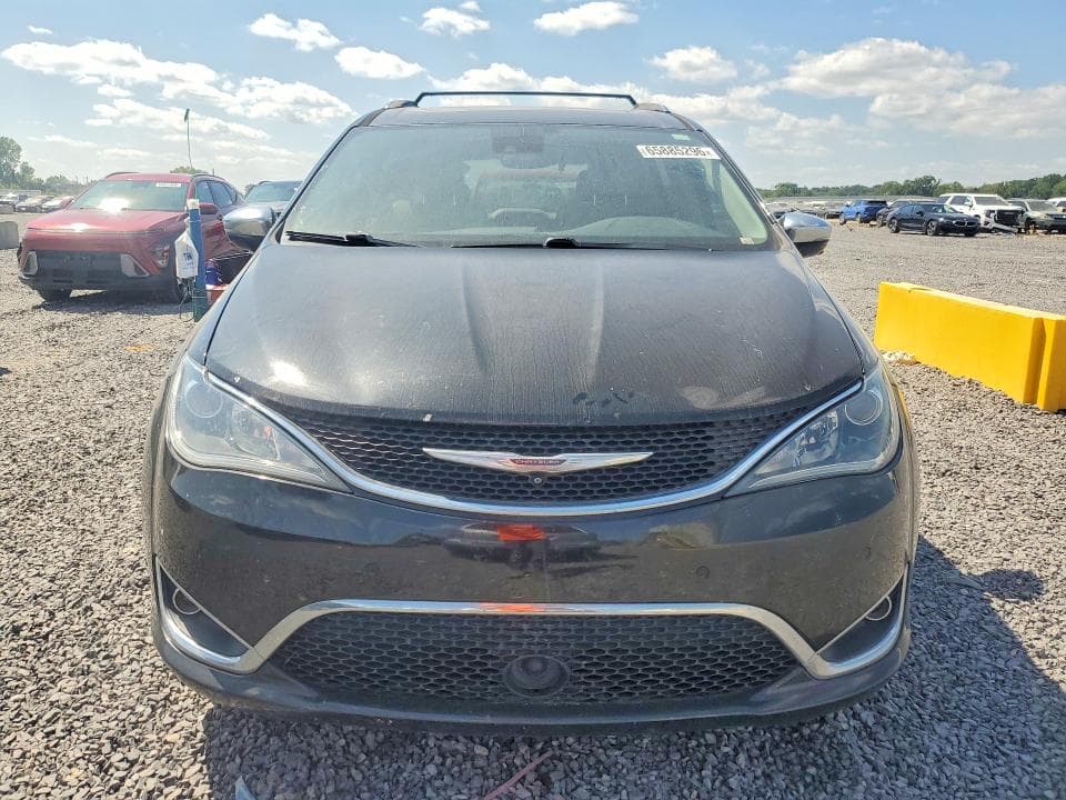 2017 CHRYSLER PACIFICA LIMITED 5