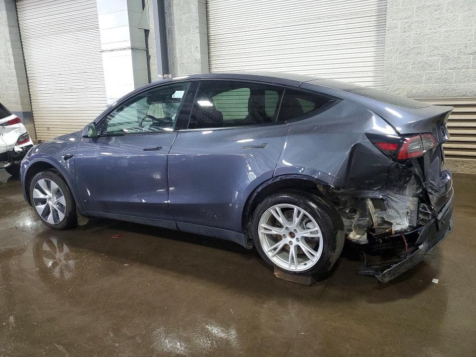 2023 TESLA MODEL Y 2