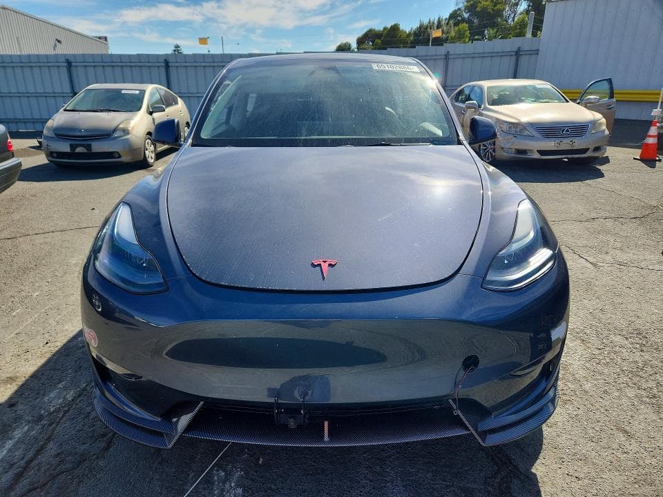 2023 TESLA MODEL Y 5