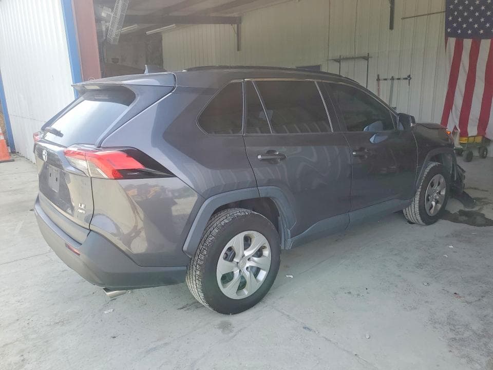 2019 TOYOTA RAV4 LE 3