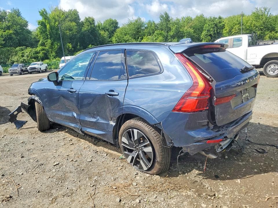 2026 VOLVO XC60 PLUS 2