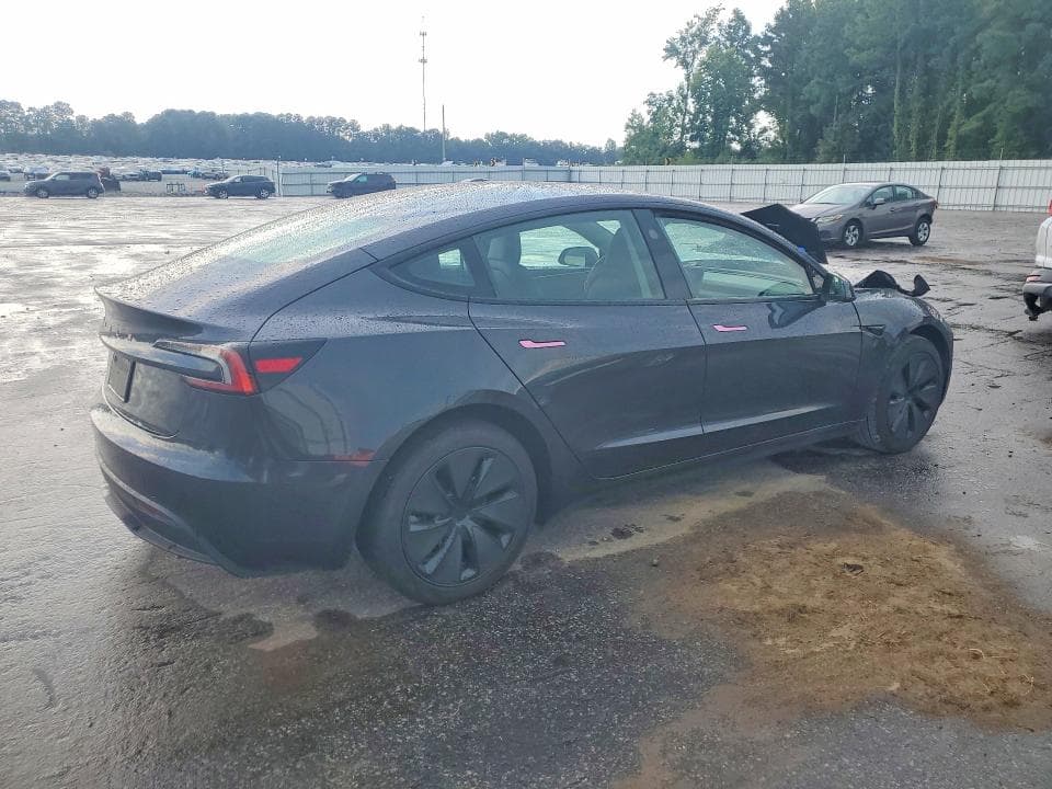 2025 TESLA MODEL 3 3