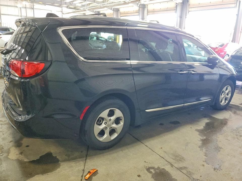 2017 CHRYSLER PACIFICA TOURING L PLUS 3