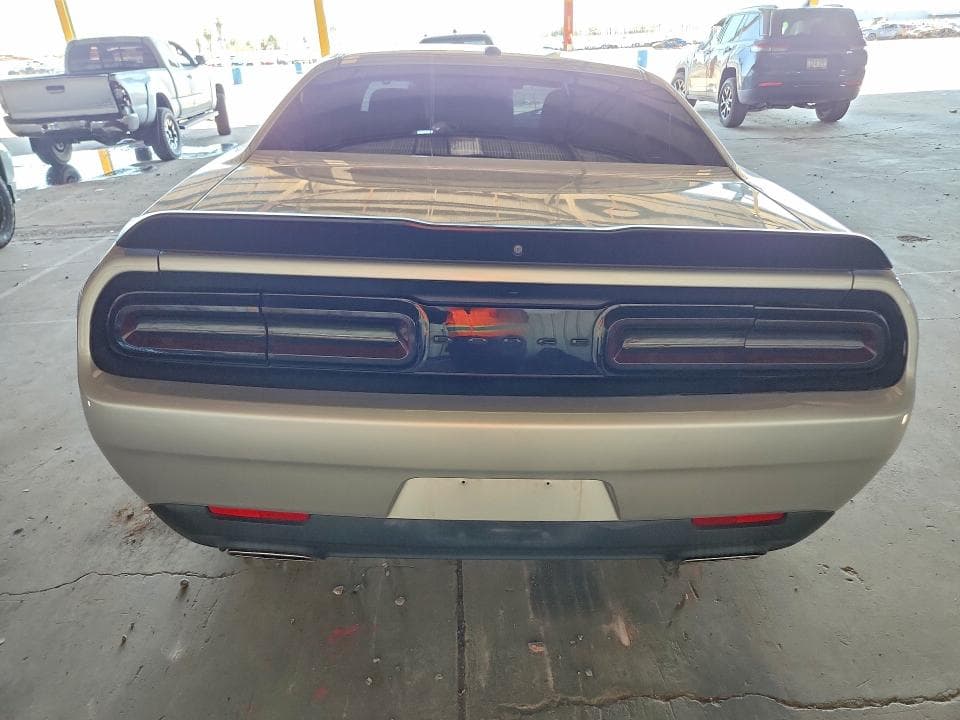 2022 DODGE CHALLENGER SXT 6