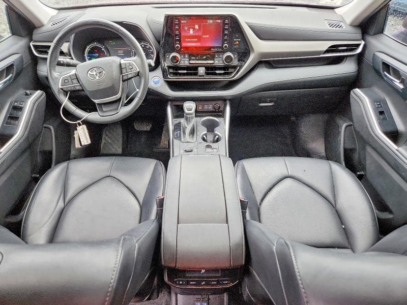 2022 TOYOTA HIGHLANDER HYBRID XLE 8