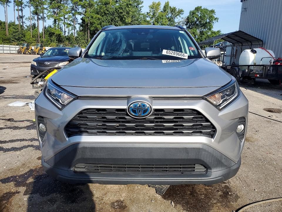 2020 TOYOTA RAV4 HYBRID XLE 5