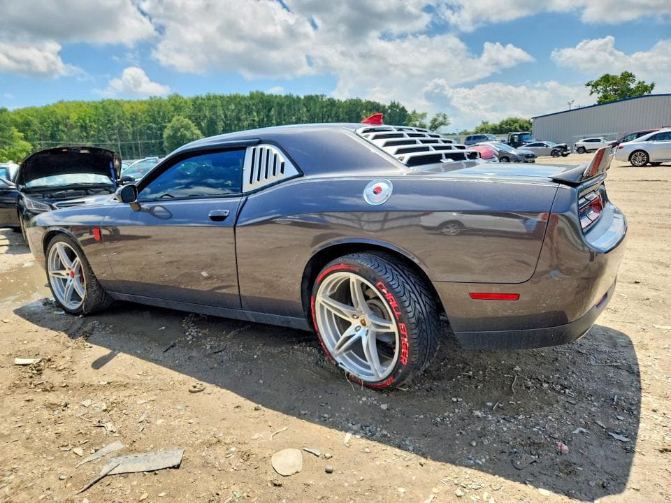 2019 DODGE CHALLENGER SXT 2