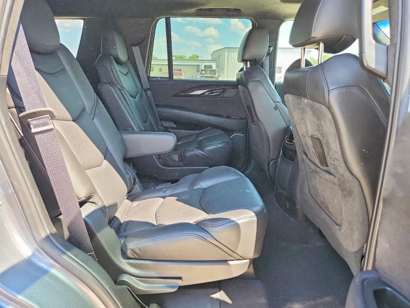 2020 CADILLAC ESCALADE PLATINUM 11