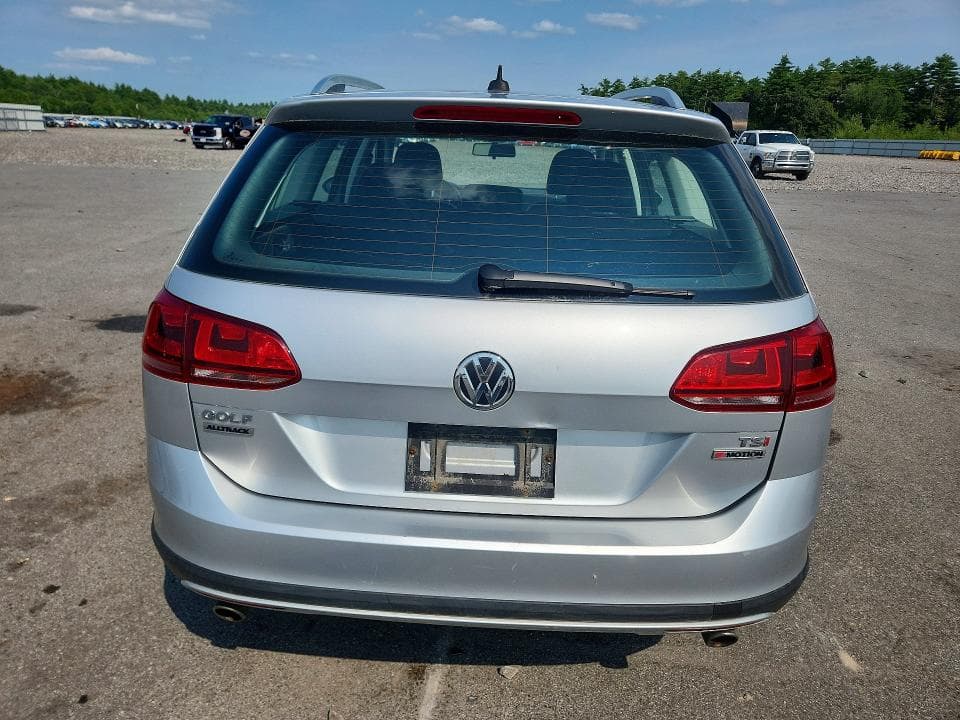 2017 VOLKSWAGEN GOLF ALLTRACK S 6