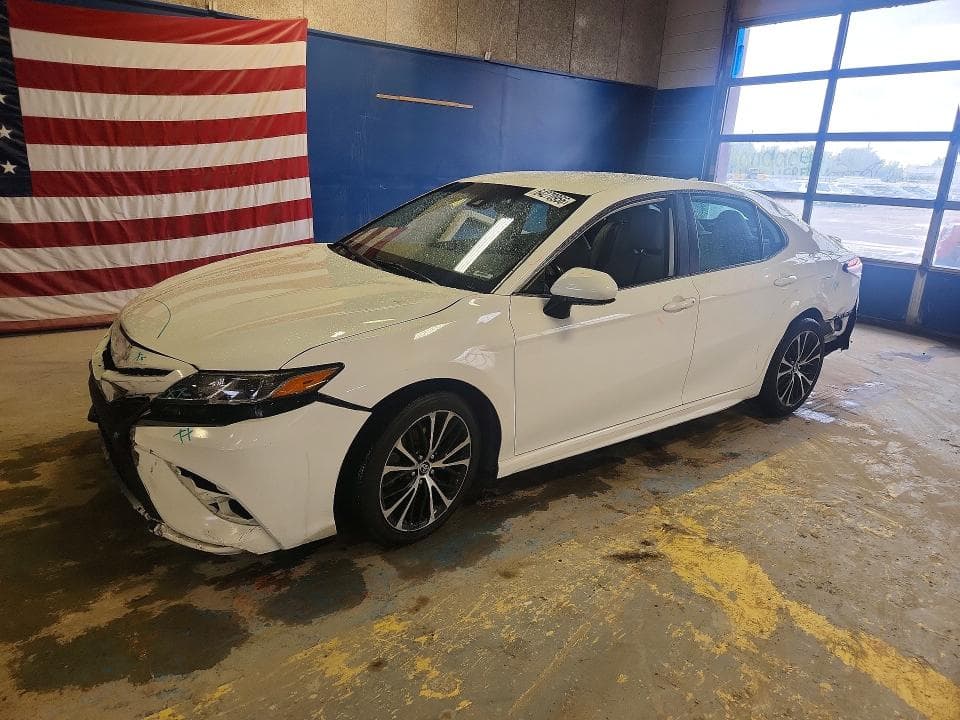 2020 TOYOTA CAMRY SE - 1