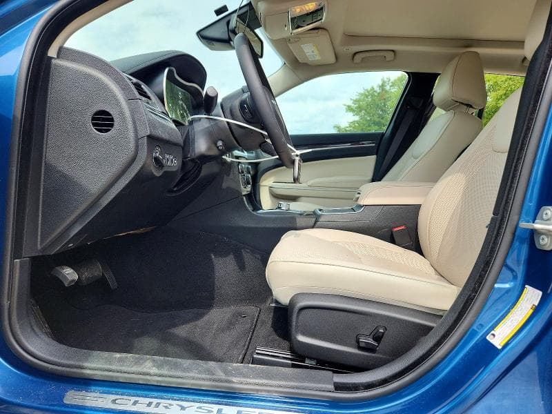 2023 CHRYSLER 300 TOURING L 7