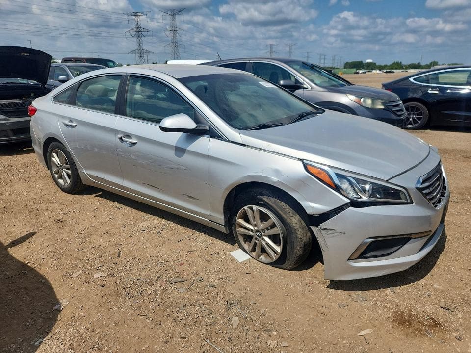 2017 HYUNDAI SONATA SE 4
