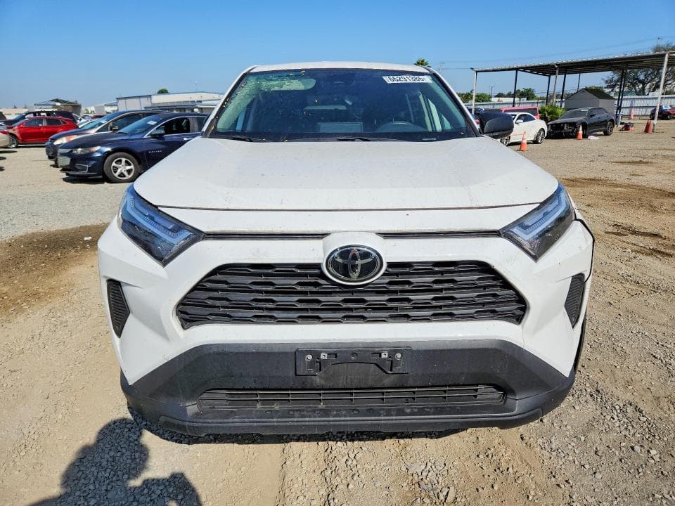 2024 TOYOTA RAV4 LE 5