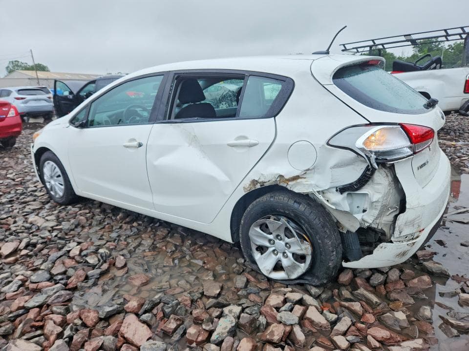 2017 KIA FORTE5 LX 2