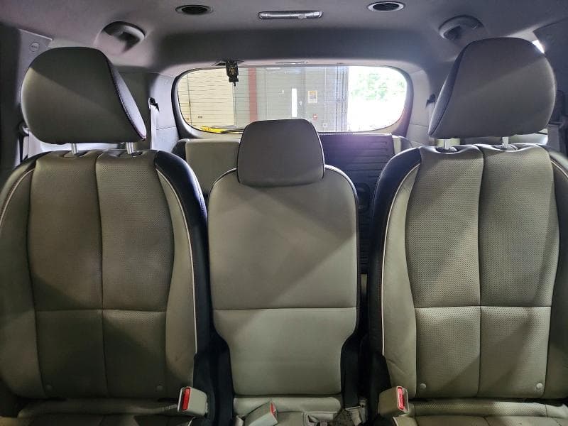 2017 KIA SEDONA LX 10