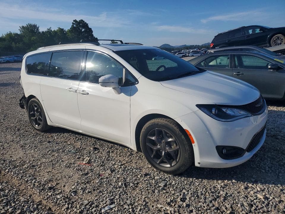 2020 CHRYSLER PACIFICA LIMITED 4
