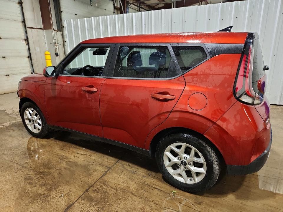 2023 KIA SOUL LX 2