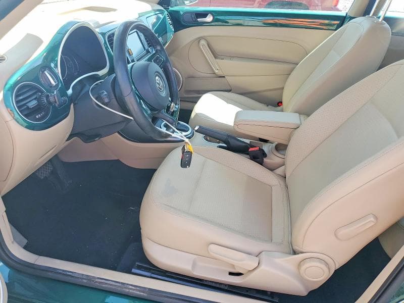 2018 VOLKSWAGEN BEETLE SE 7